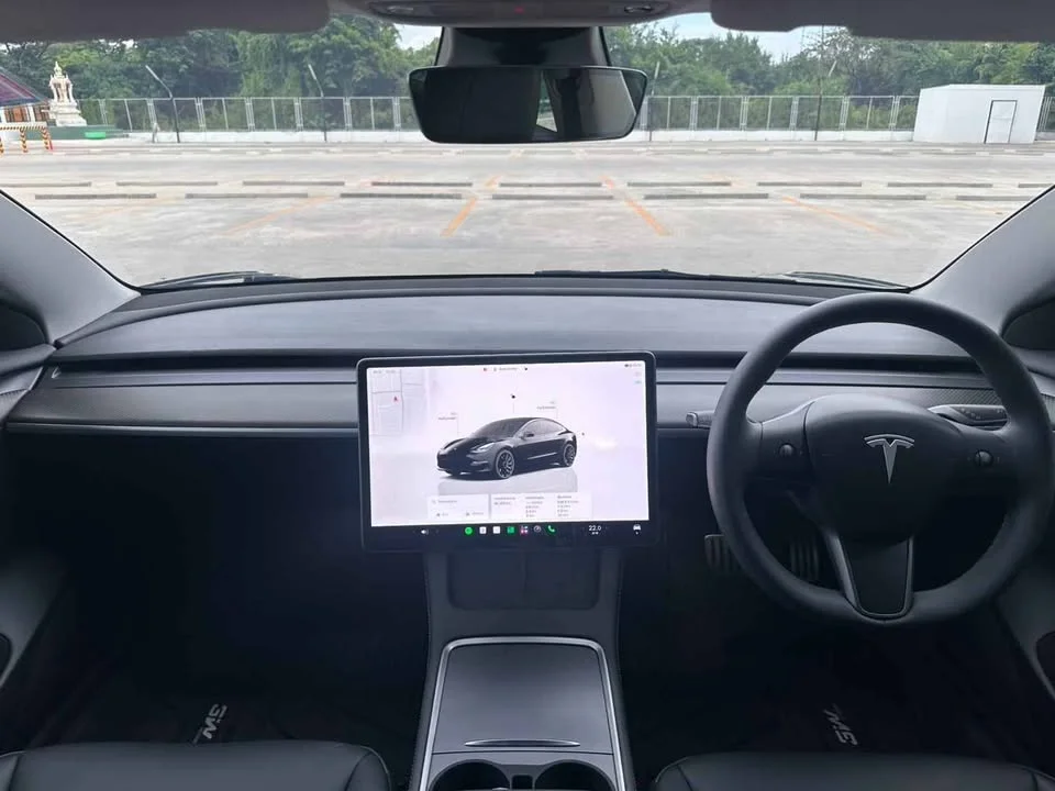 2023 Tesla Model 3 3