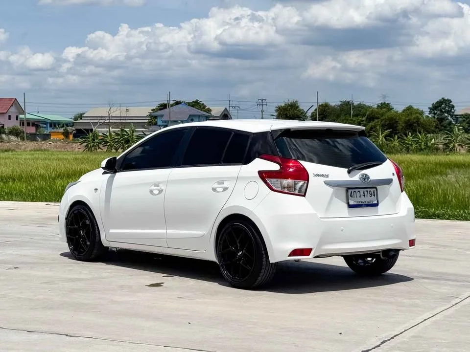2015 Toyota Yaris III 3