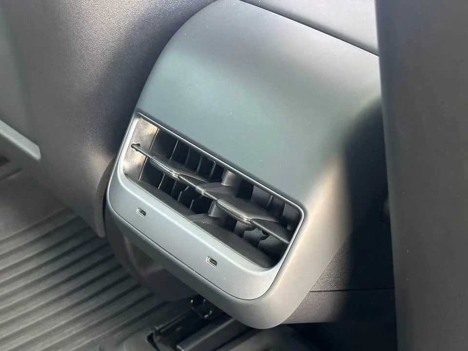 2023 Tesla Model 3 2