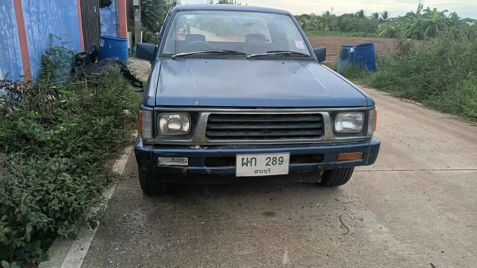 1995 Mitsubishi Triton II 3