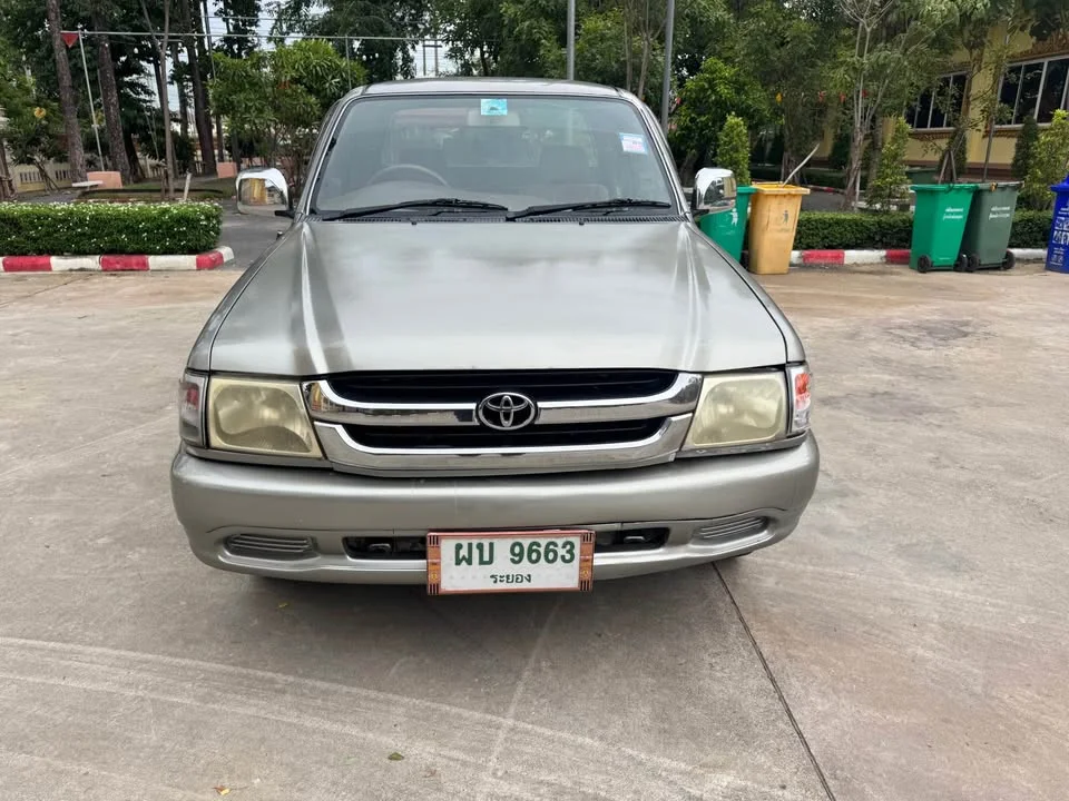 2002 Toyota Hilux Tiger VI 2