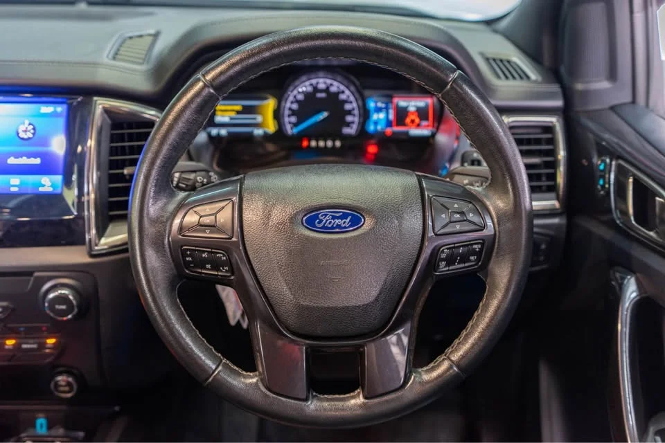 2018 Ford Everest II 2