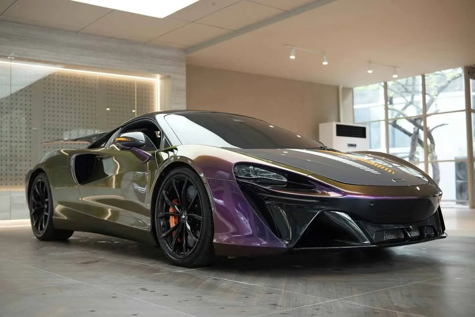 2023 McLaren Artura 2
