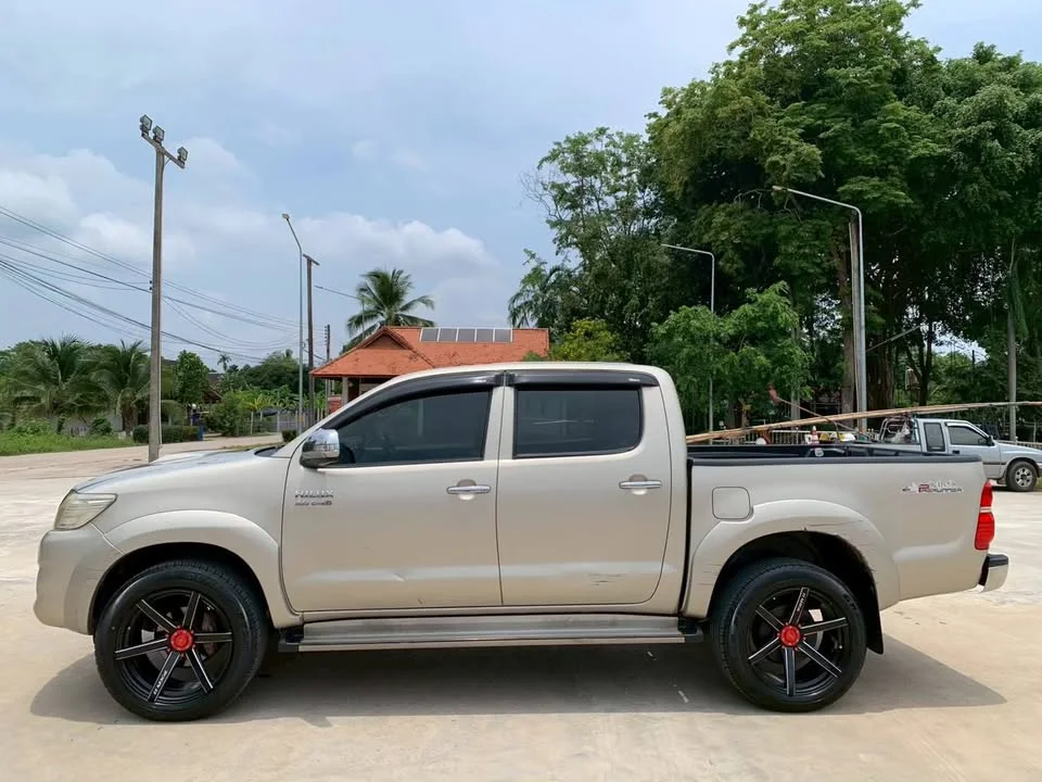 2012 Toyota Hilux VII 3