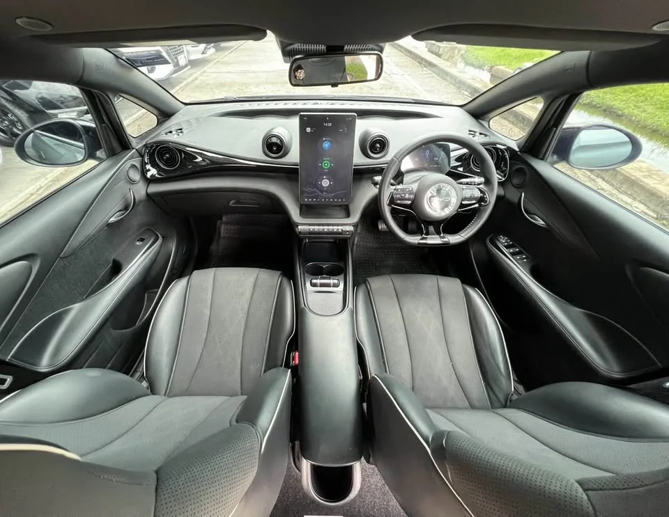2023 BYD Dolphin 2