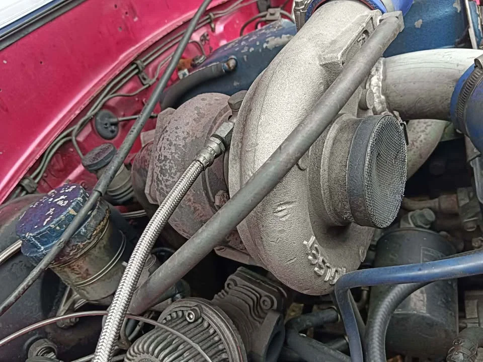 1997 Mitsubishi Triton II 3