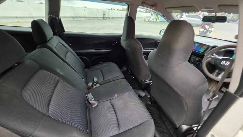 2015 Honda Mobilio II 2
