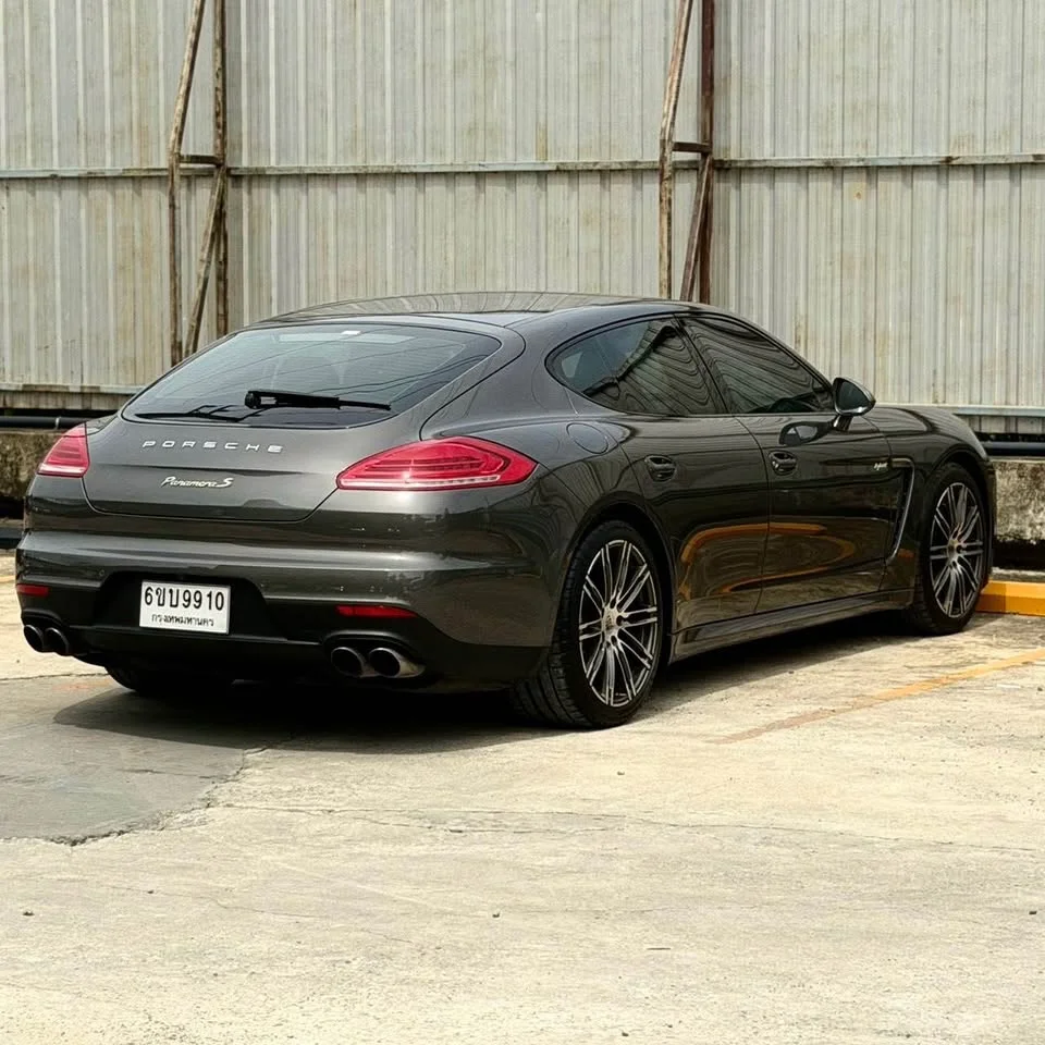 2016 Porsche Panamera I 2
