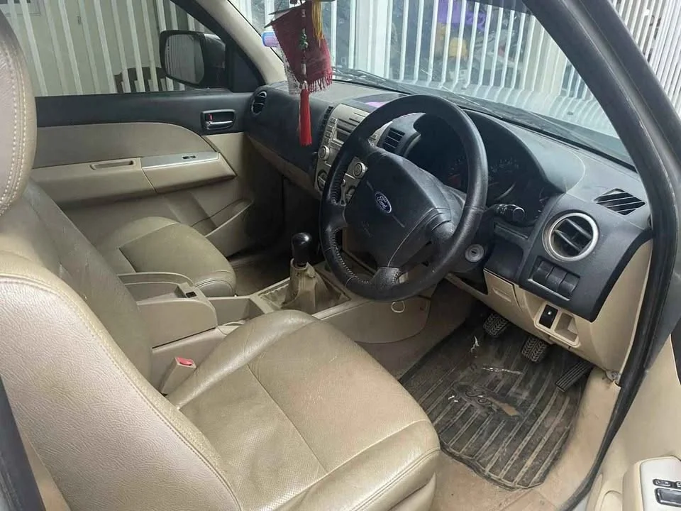 2009 Ford Everest I 2