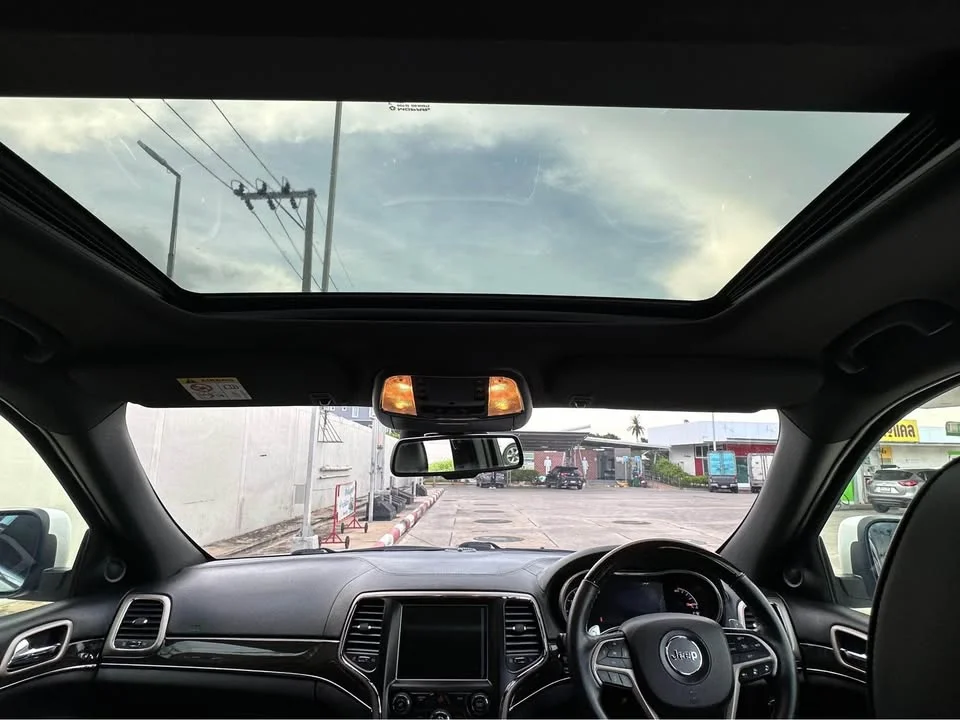2014 Jeep Grand Cherokee WK2 3