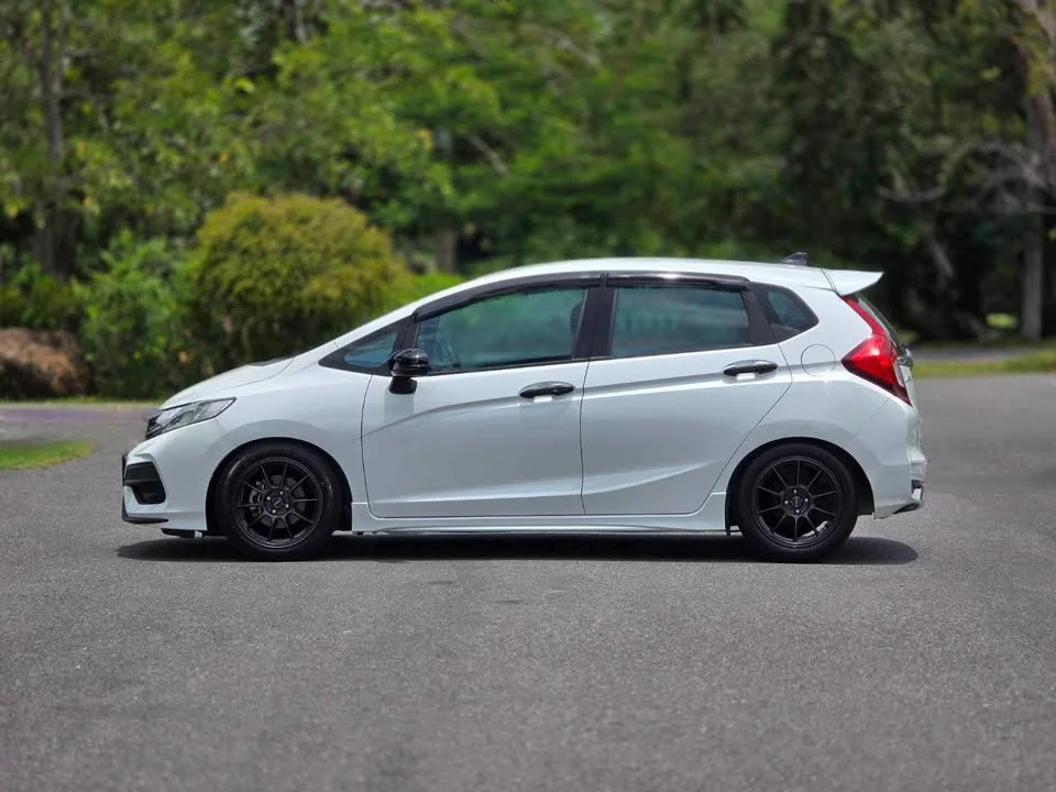 2020 Honda Jazz III 2