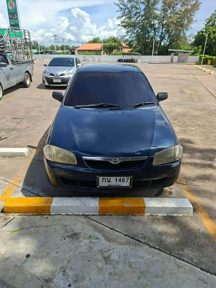 2001 Mazda 323 VIII 3