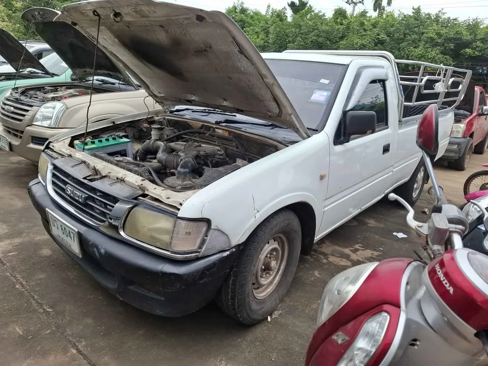 2001 Isuzu Faster Dragon Eyes III 3