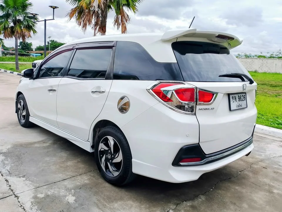 2016 Honda Mobilio II 2