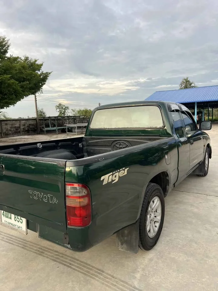 2002 Toyota Hilux Tiger VI 2