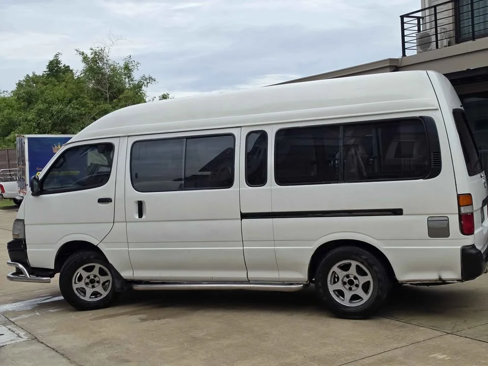 1995 Toyota Commuter IV (H100) 3