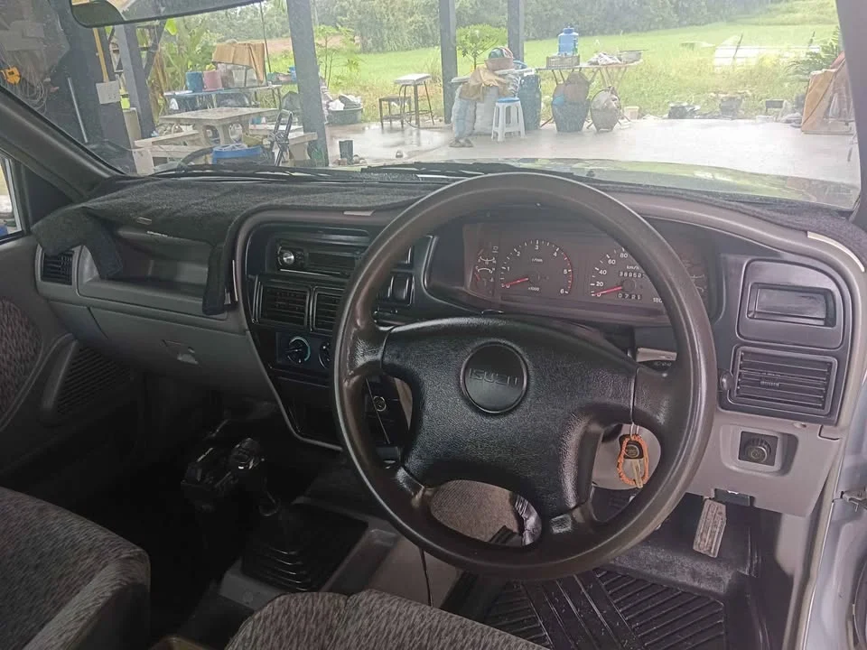 1998 Isuzu Faster Dragon Eyes III 2