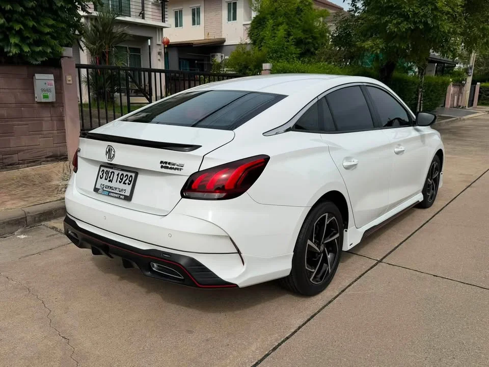 2022 MG 5 II 3