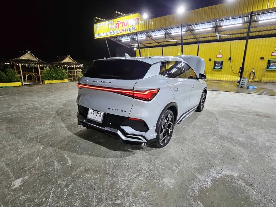 2023 BYD Atto 3 2