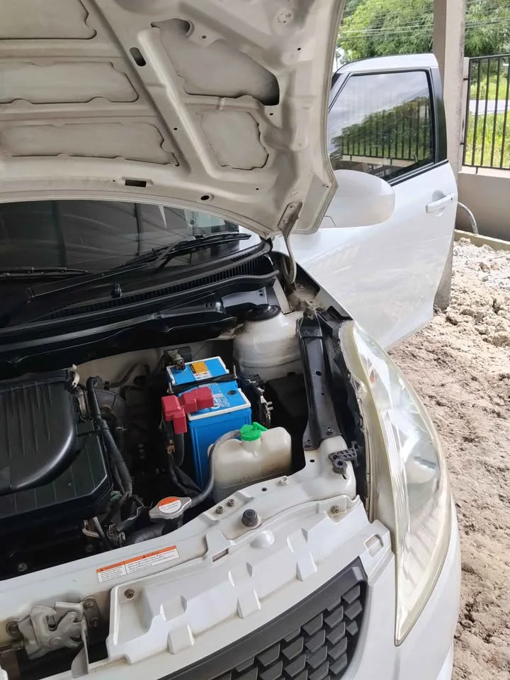 2014 Suzuki Swift II 2