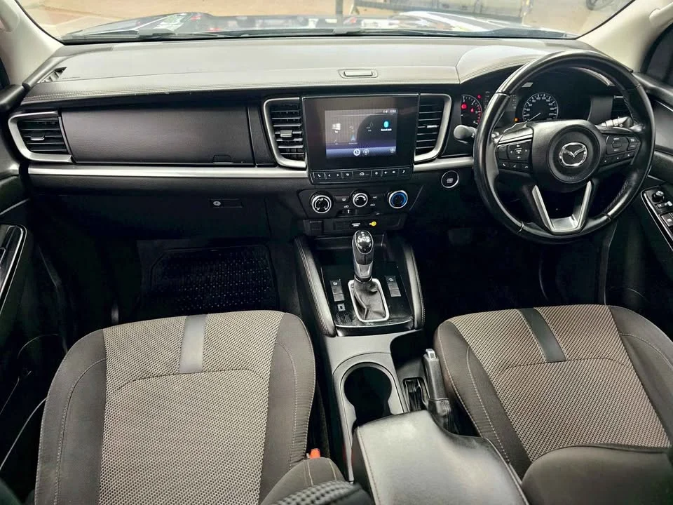 2021 Mazda BT-Series III 2
