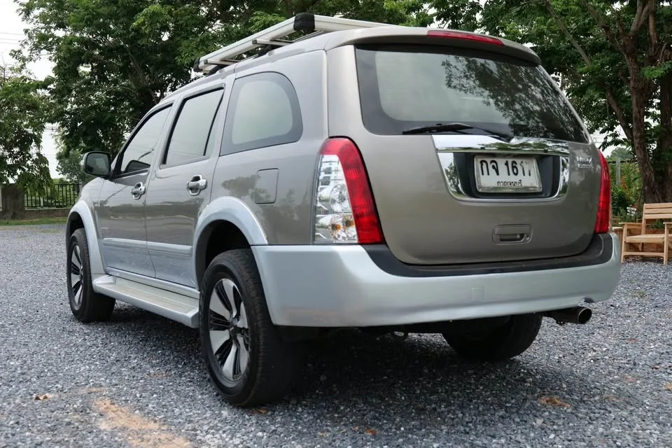 2007 Isuzu MU-7 3