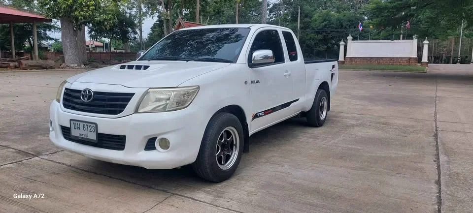 2014 Toyota Hilux VII 3