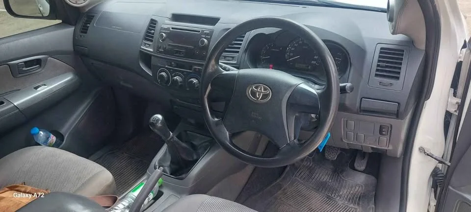 2014 Toyota Hilux VII 2