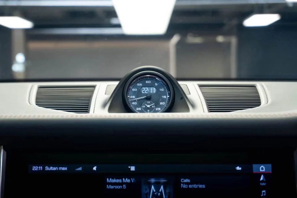 2022 Porsche Macan I 2