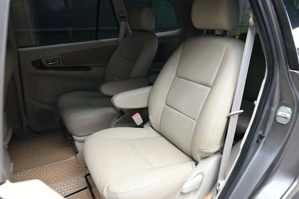 2013 Toyota Innova I 3