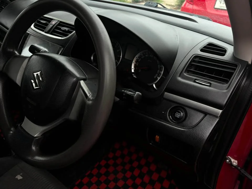 2012 Suzuki Swift II 2