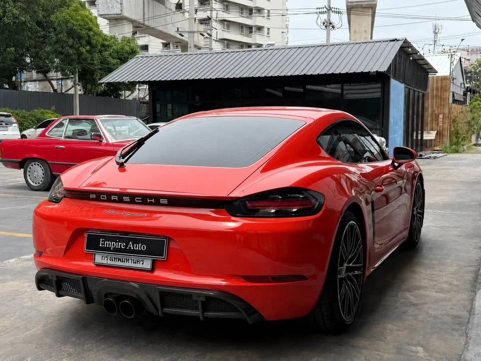 2017 Porsche 718 Boxster and Cayman IV 3
