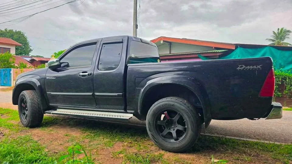 2009 Isuzu D-Max I 3