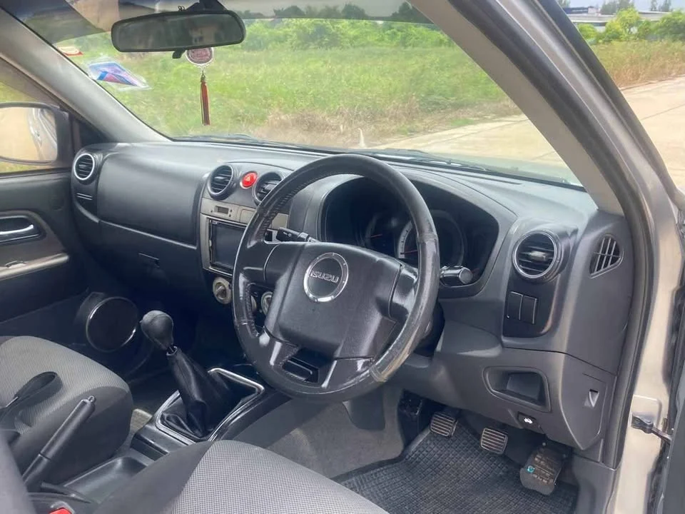 2011 Isuzu D-Max I 2