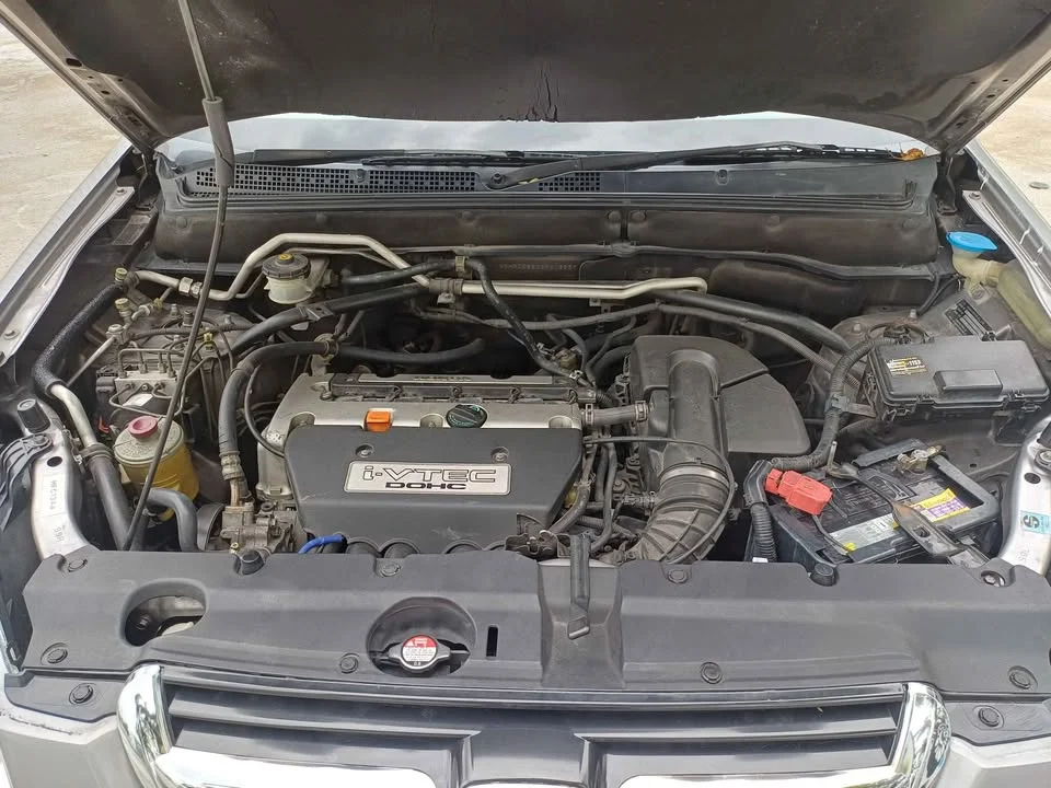 2002 Honda CR-V II 2