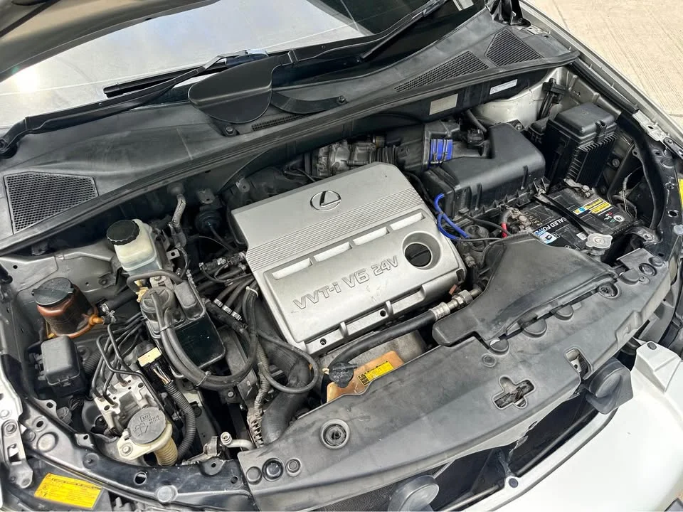 2004 Lexus RX II 3