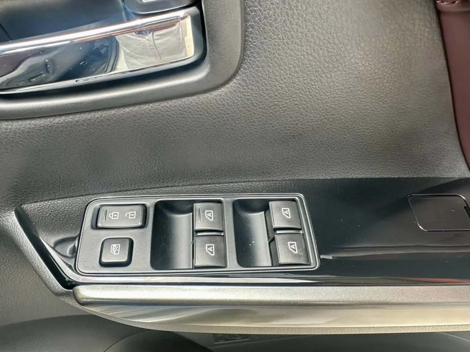 2025 Mitsubishi Pajero Sport III 3
