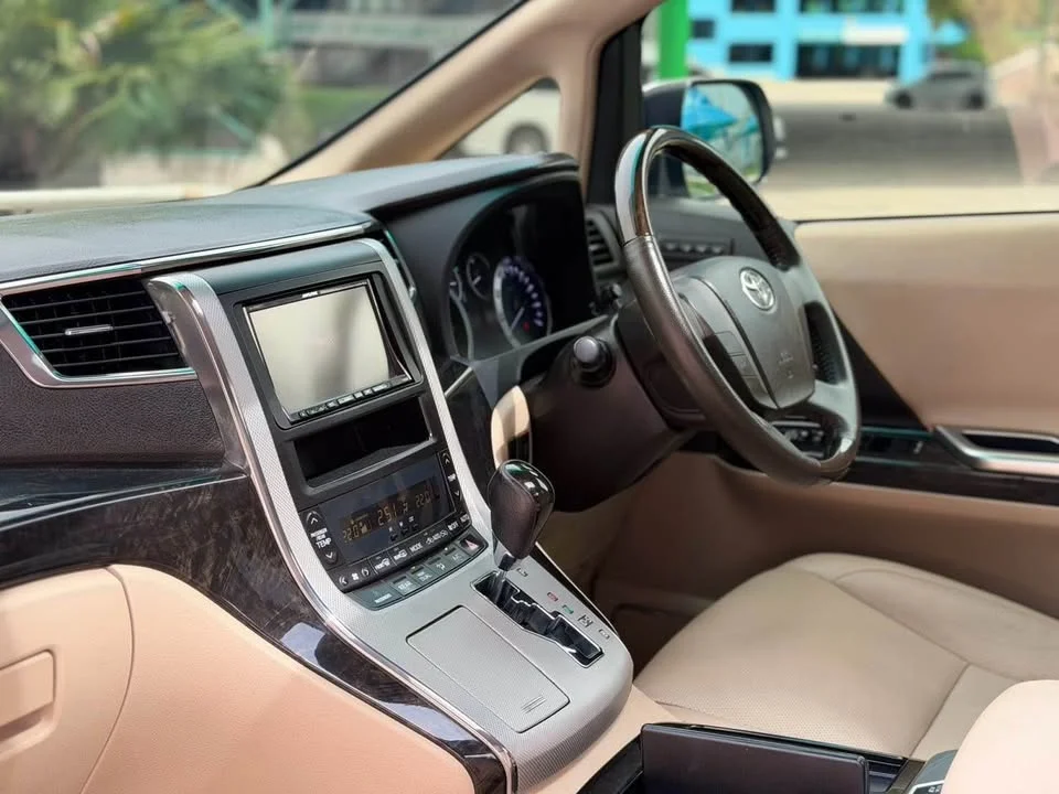 2012 Toyota Alphard, Vellfire II (AH20) 3