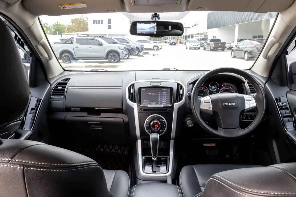 2019 Isuzu MU-X I 3