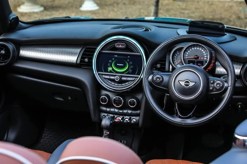 2018 Mini Hatch  III 3