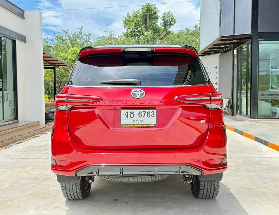 2023 Toyota Fortuner II 3