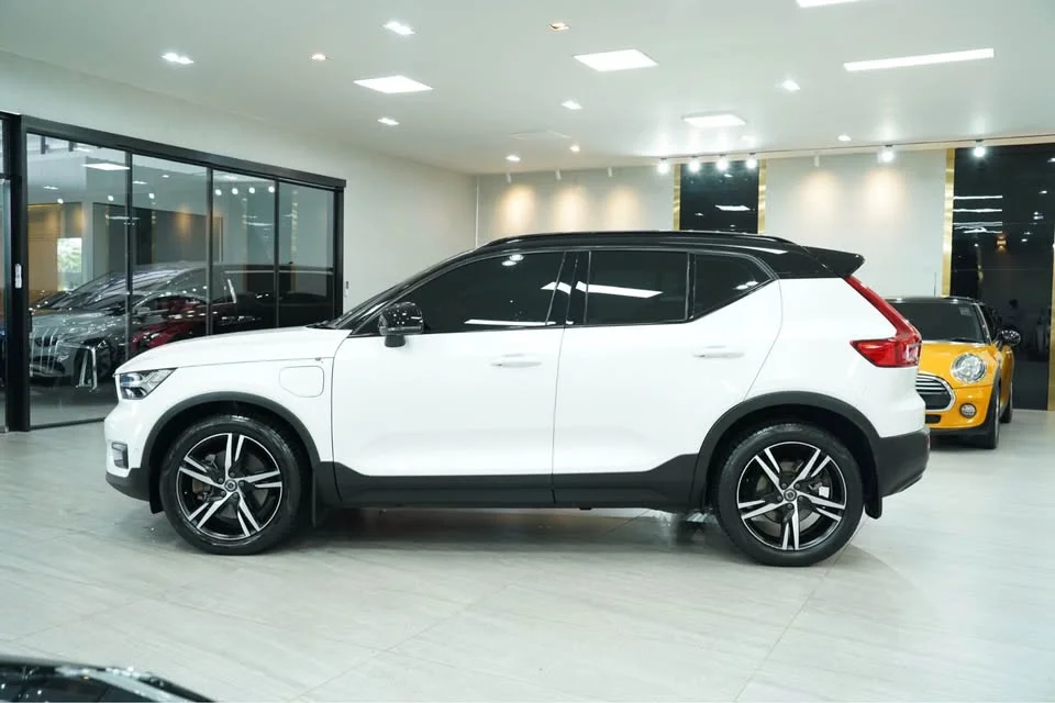 2021 Volvo XC40 3