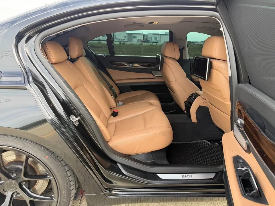 2012 BMW 7er F01, F02 2