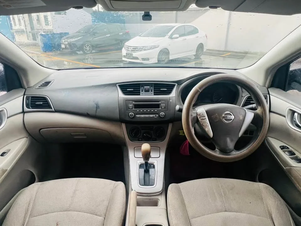 2012 Nissan Sylphy III (B17) 3