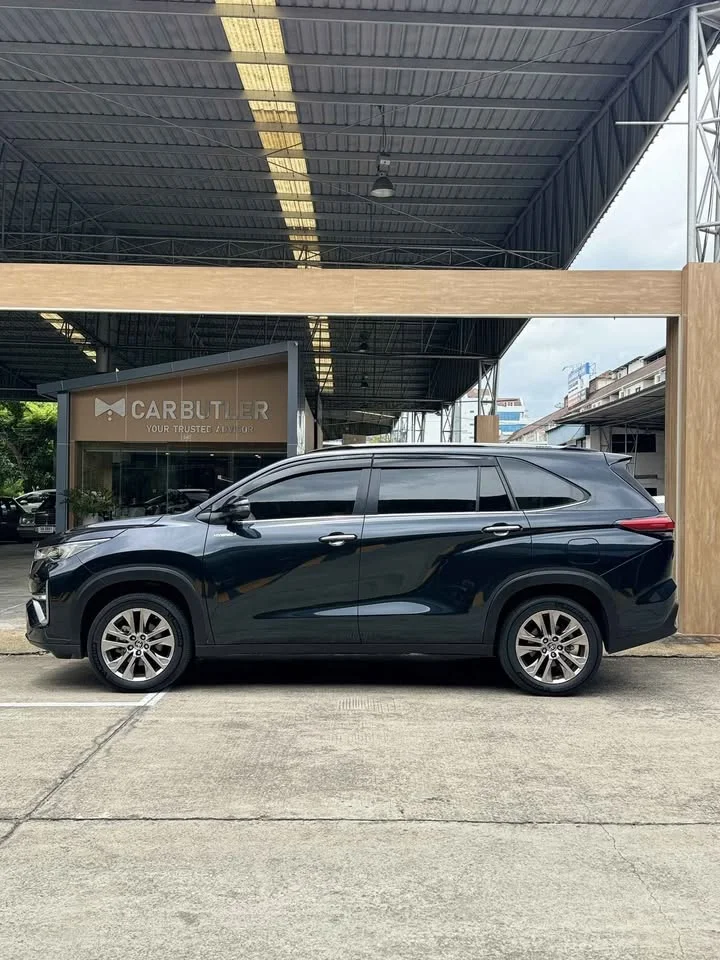 2024 Toyota Innova III 2