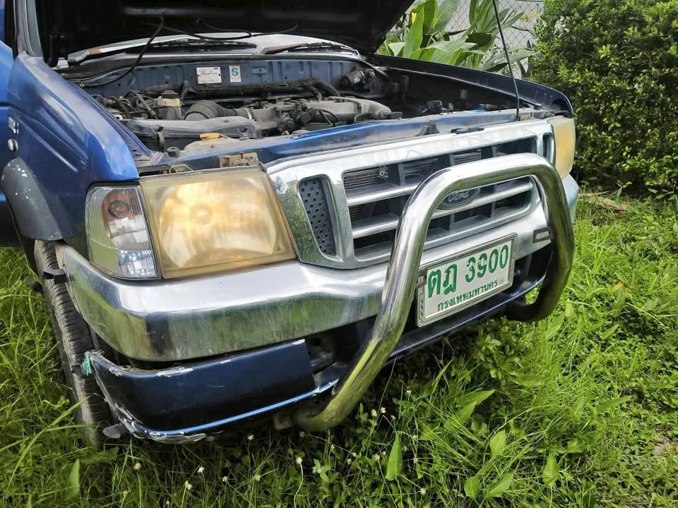 2004 Mazda 2500 Fighter V 3