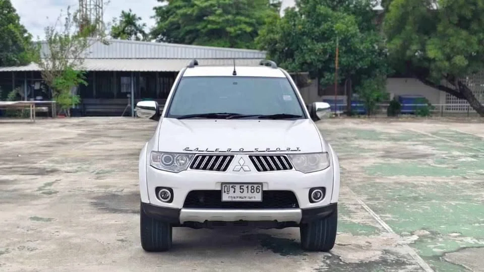 2020 Mitsubishi Pajero Sport II 3
