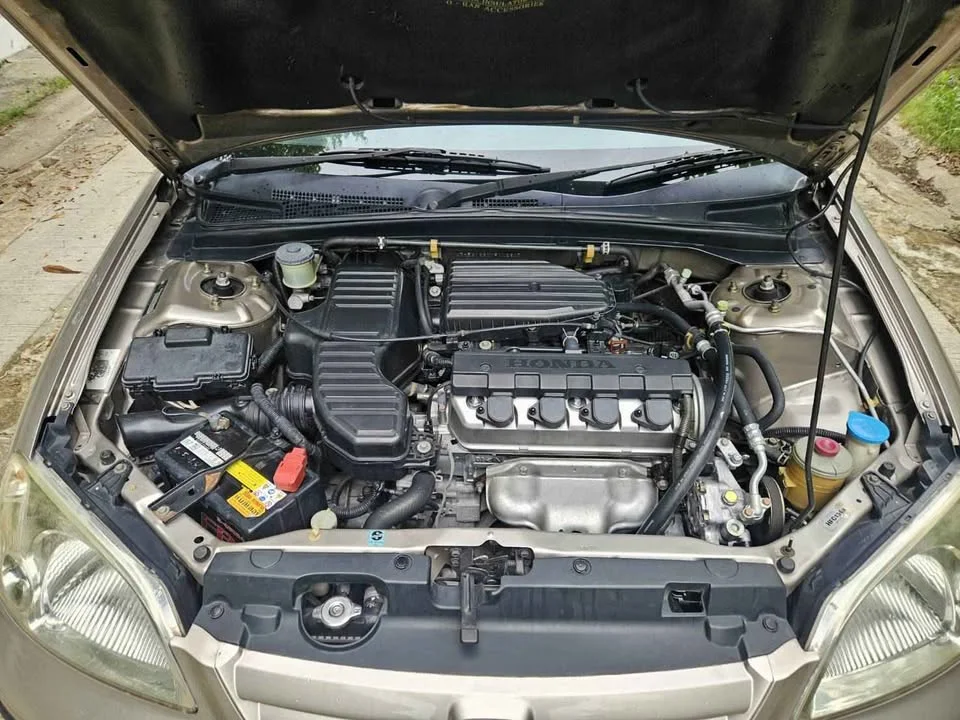 2002 Honda Civic VII 2