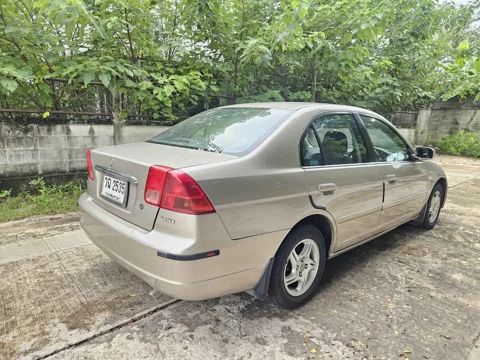 2002 Honda Civic VII 3