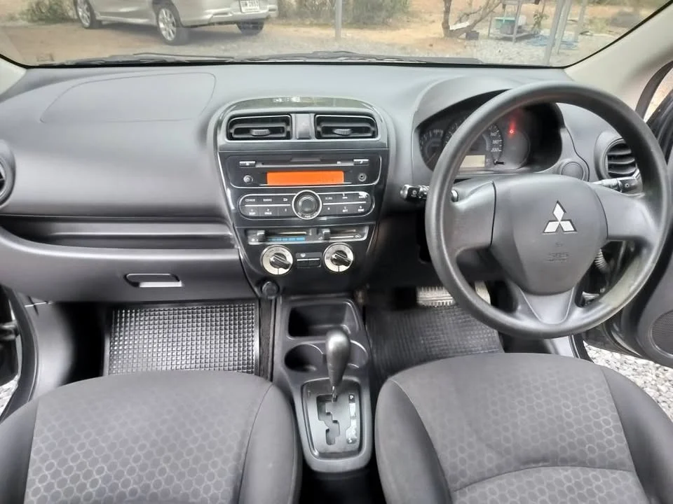 2012 Mitsubishi Mirage VI 3